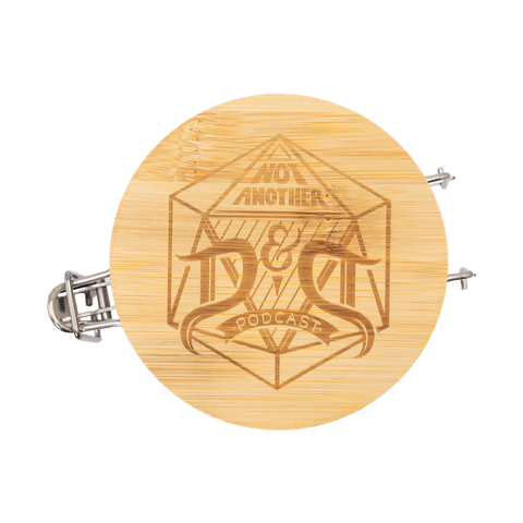 Wooden lid of glass jar with NADDPOD logo
